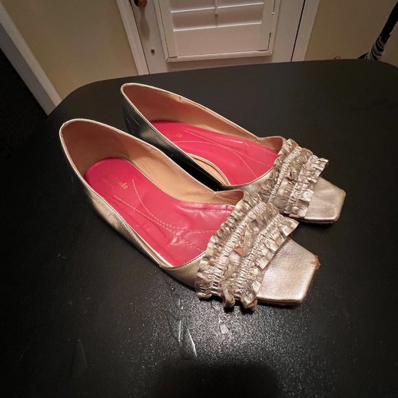 Kate Spade size 8 1/2 leather silver open toe shoes - Picture 10 of 13